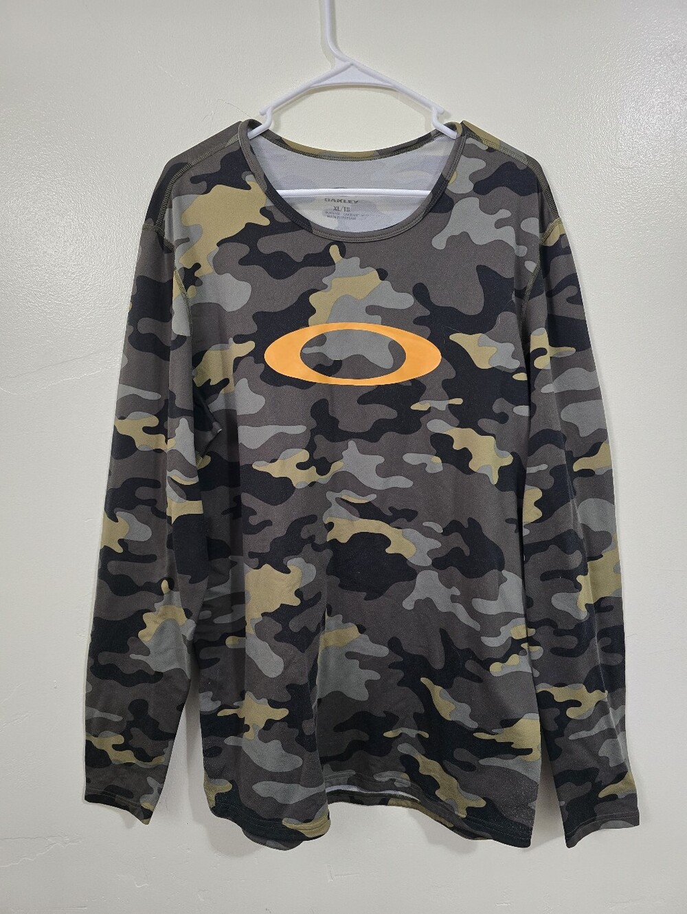 Oakley Camo Uniform Base Layer Long Sleeve T Shirt Mens Size XL